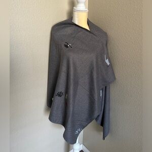 JNBY Gray  embroidered cover one size